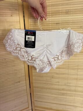 Maidenform Lace Tanga White Panty XL